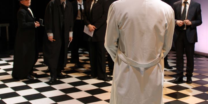 BÍLÁ NEMOC – divadelní film