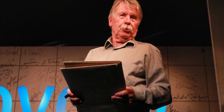 Hovory na scéně – Petr Halíček