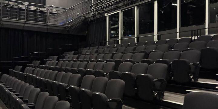 Městské divadlo Mladá Boleslav se představilo s Novecentem v kanadském Vancouveru